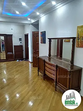 Satılır 4 otaqlı yeni tikili 135 m²