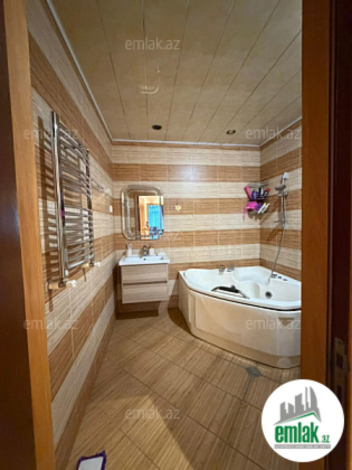 Satılır 2 otaqlı yeni tikili 88 m²