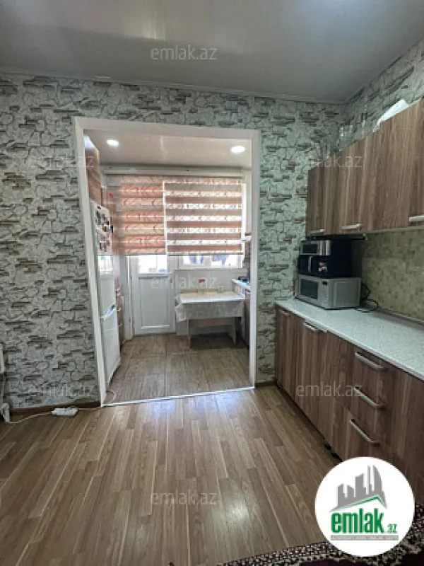 Satılır 2 otaqlı köhnə tikili 70 m²