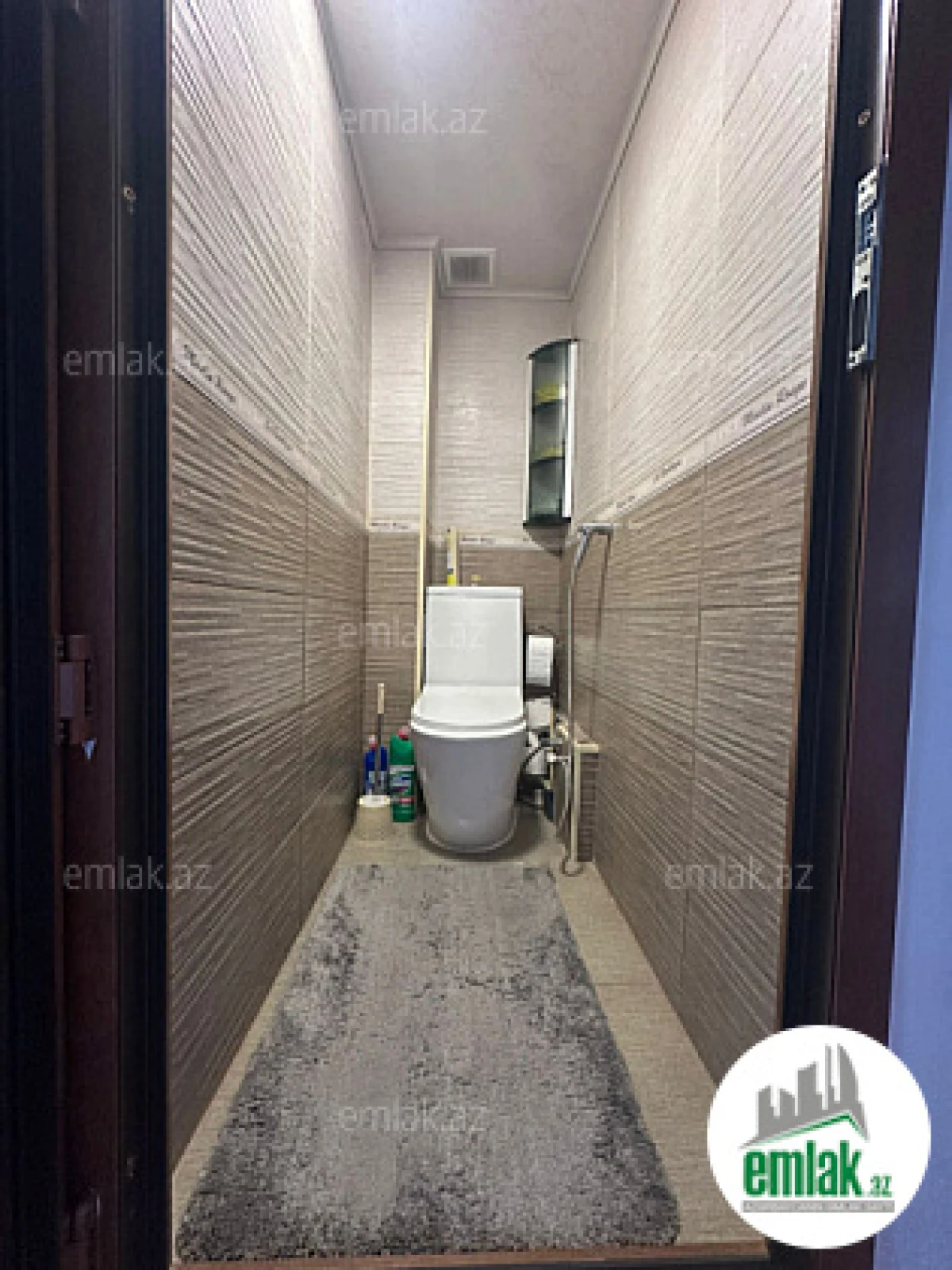 Satılır 2 otaqlı köhnə tikili 70 m²