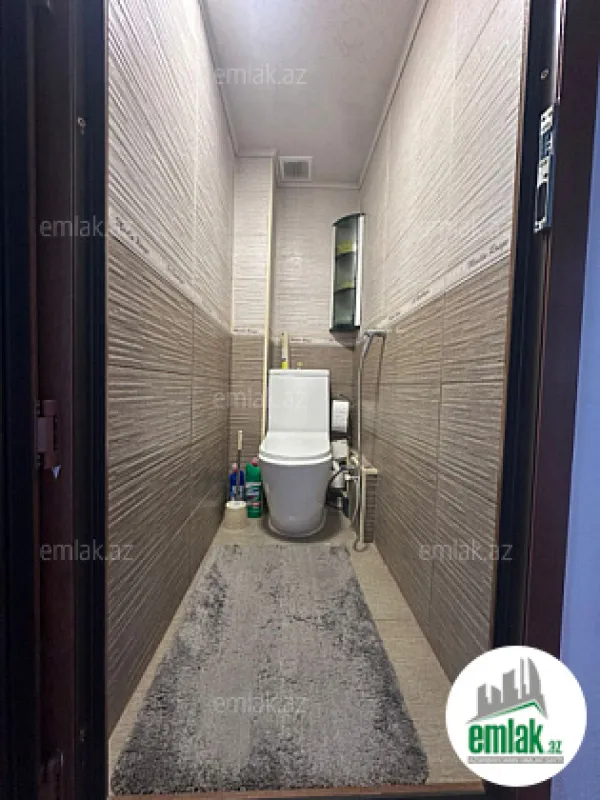 Satılır 2 otaqlı köhnə tikili 70 m²