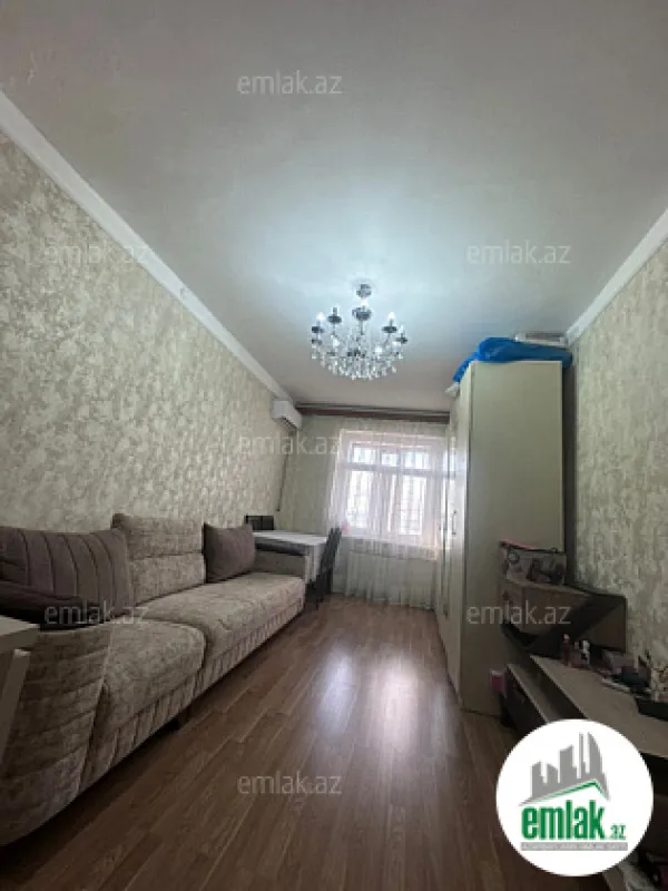 Satılır 2 otaqlı köhnə tikili 70 m²
