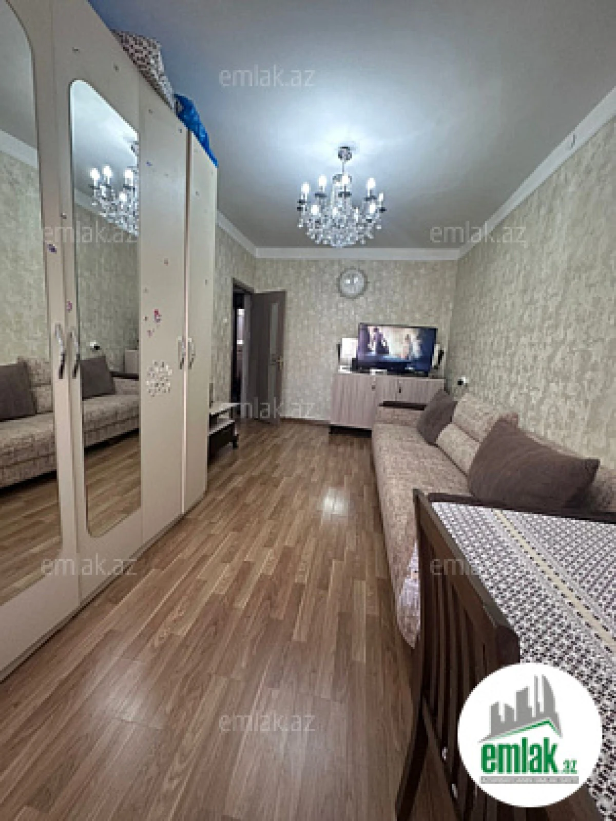 Satılır 2 otaqlı köhnə tikili 70 m²