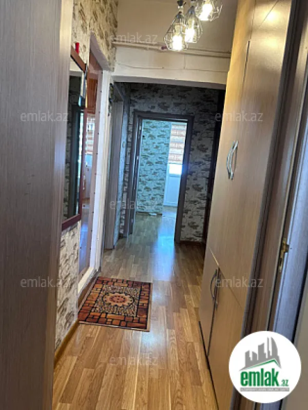 Satılır 2 otaqlı köhnə tikili 70 m²