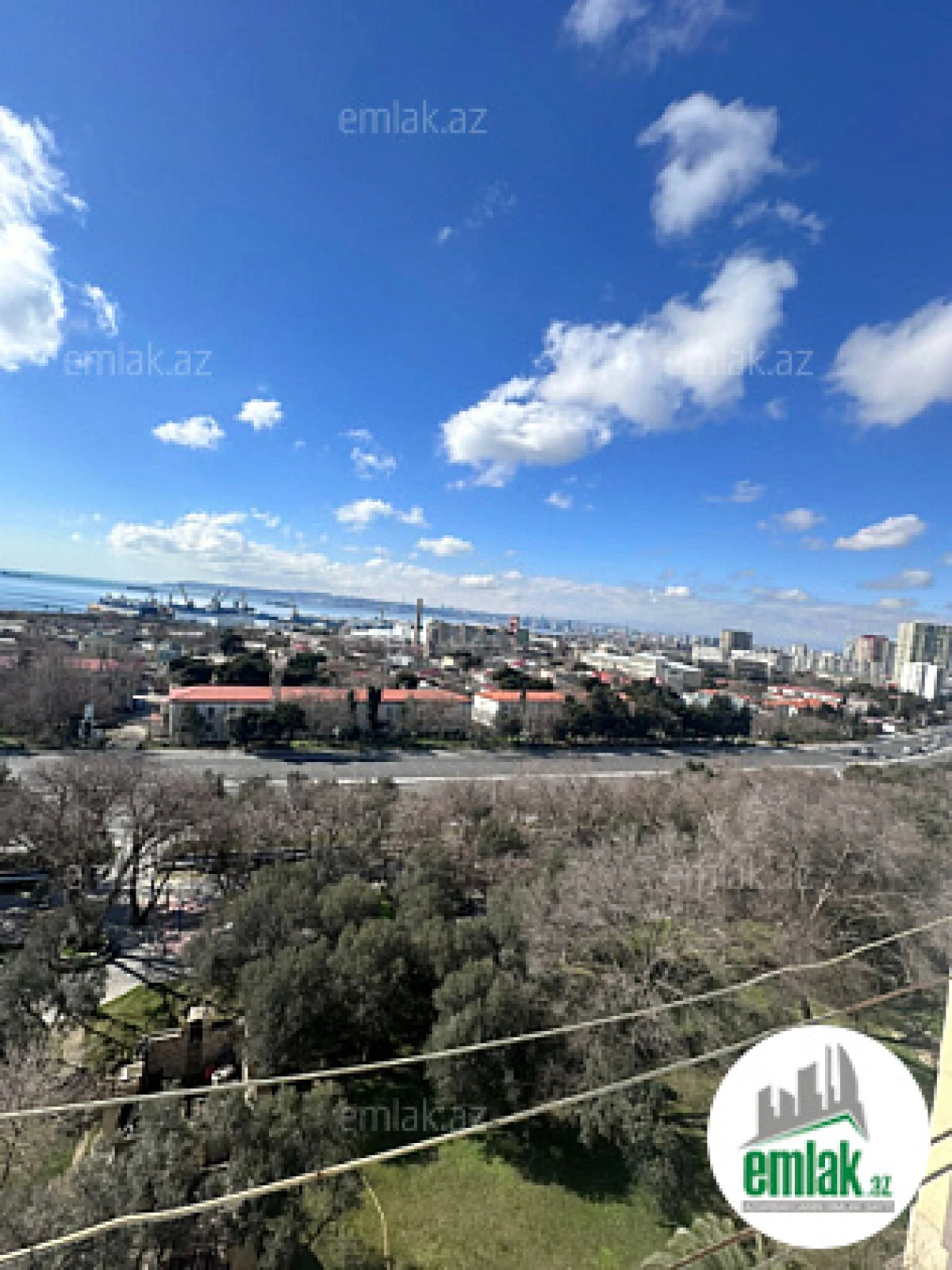 Satılır 2 otaqlı köhnə tikili 70 m²