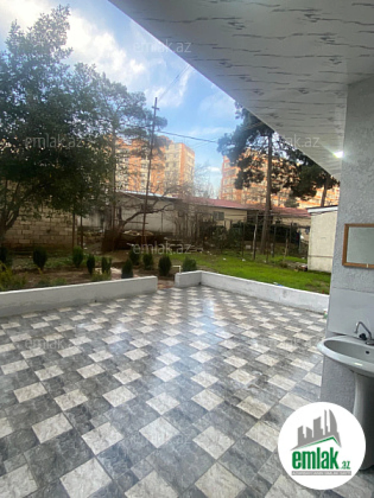 Satılır 3 otaqlı köhnə tikili 65 m²