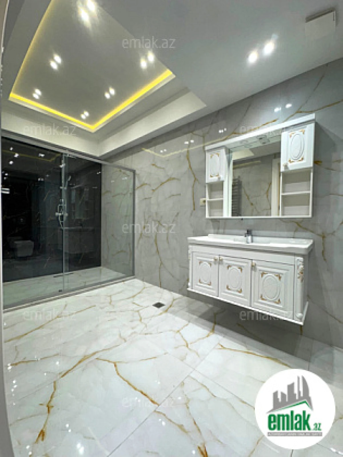 Satılır 4 otaqlı yeni tikili 225 m²