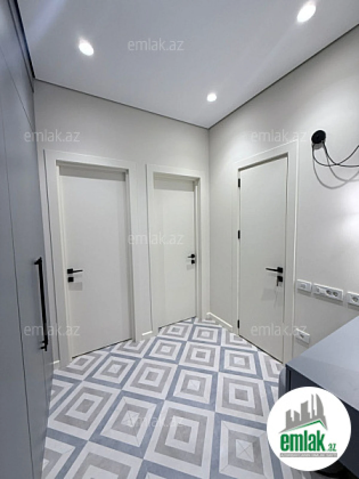 Satılır 2 otaqlı yeni tikili 55 m²