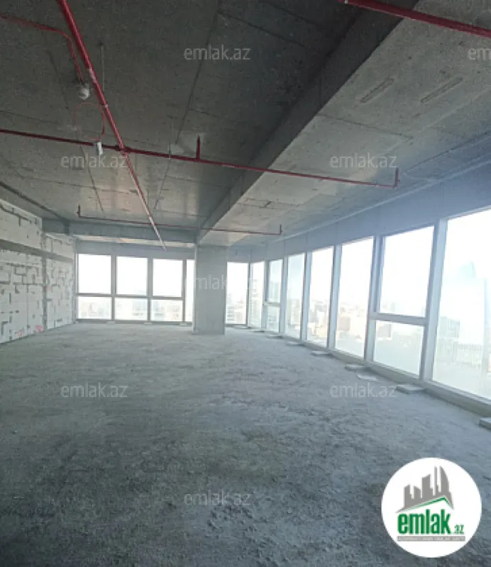 Satılır 3 otaqlı yeni tikili 140 m²