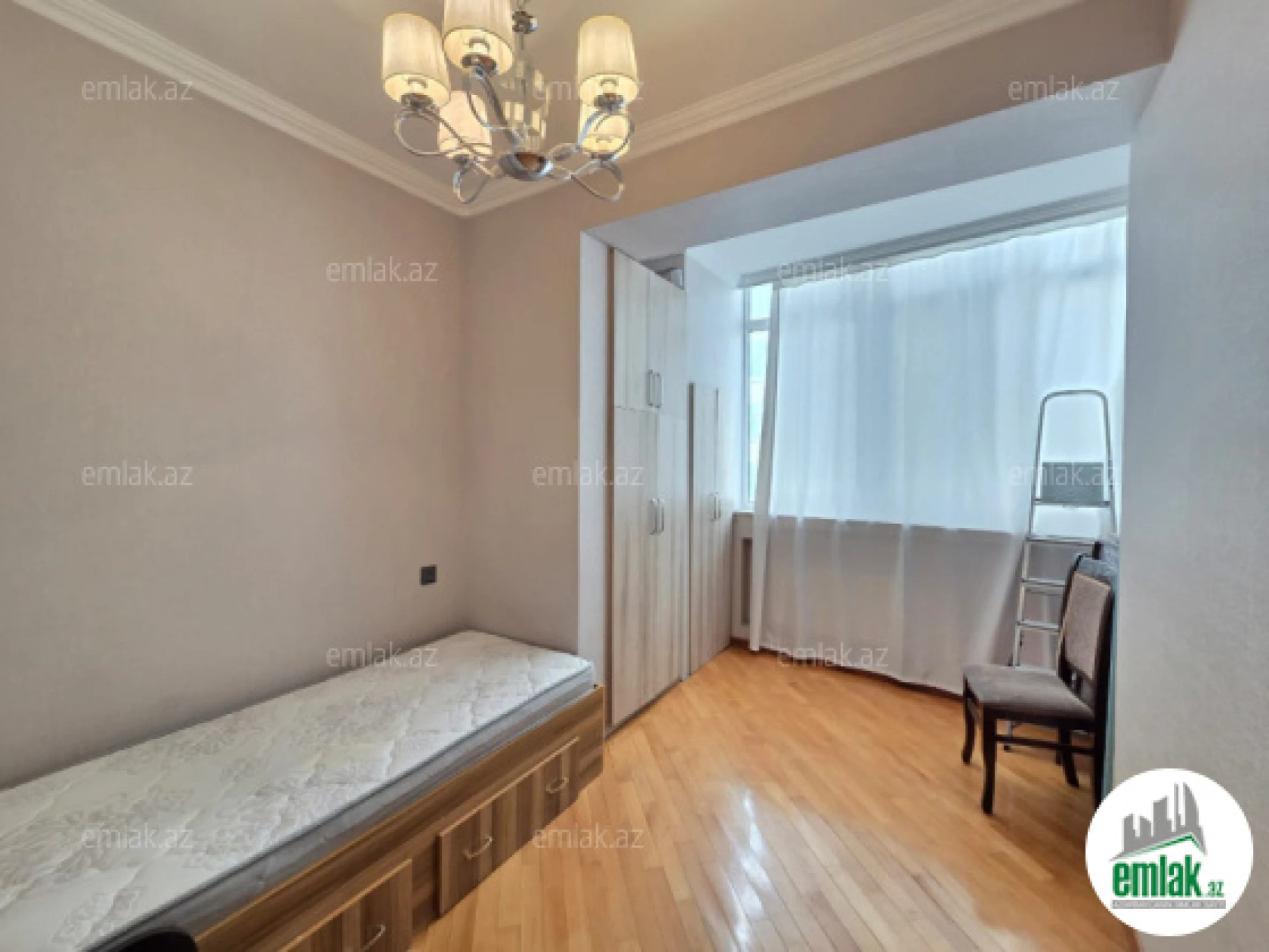 Satılır 3 otaqlı yeni tikili 80 m²