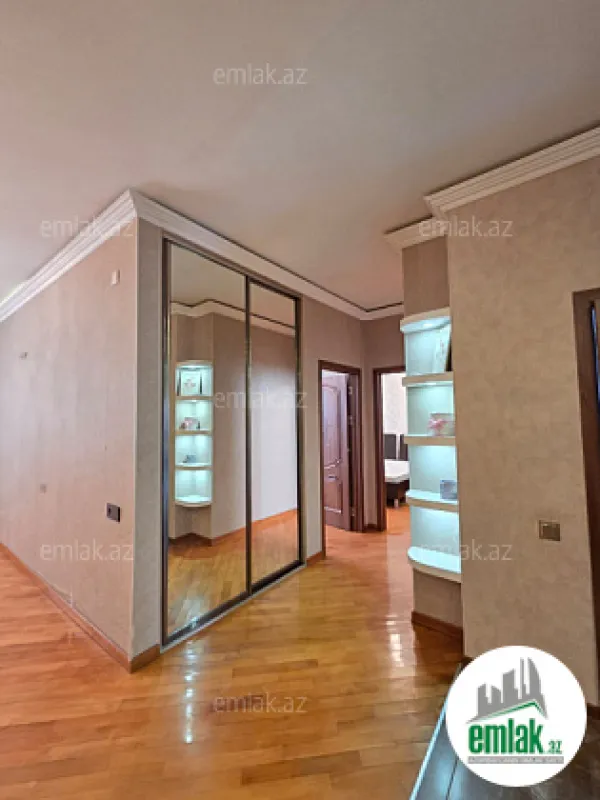 Satılır 3 otaqlı yeni tikili 80 m²