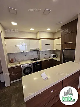 Satılır 3 otaqlı yeni tikili 80 m²