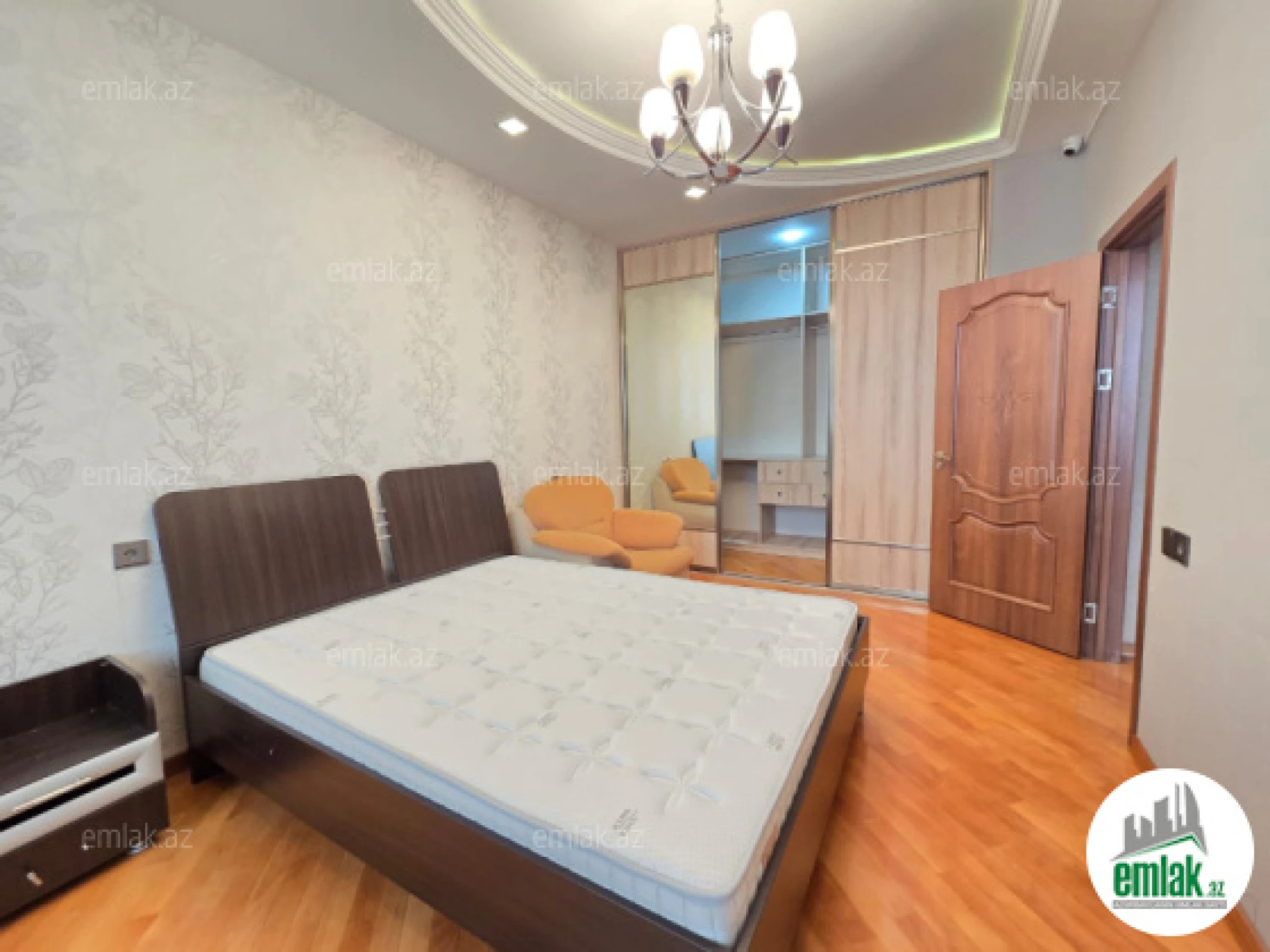 Satılır 3 otaqlı yeni tikili 80 m²