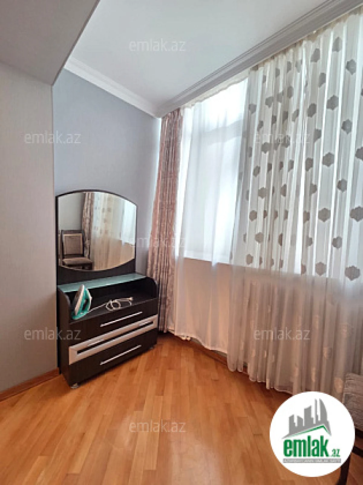 Satılır 3 otaqlı yeni tikili 80 m²