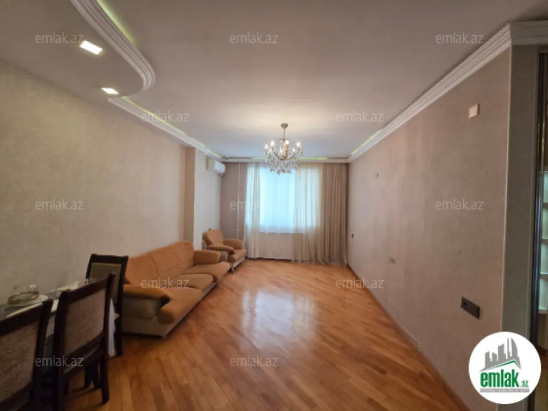 Satılır 3 otaqlı yeni tikili 80 m²