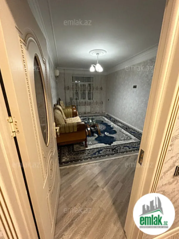 Satılır 2 otaqlı köhnə tikili 65 m²