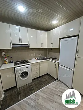 Satılır 2 otaqlı köhnə tikili 65 m²