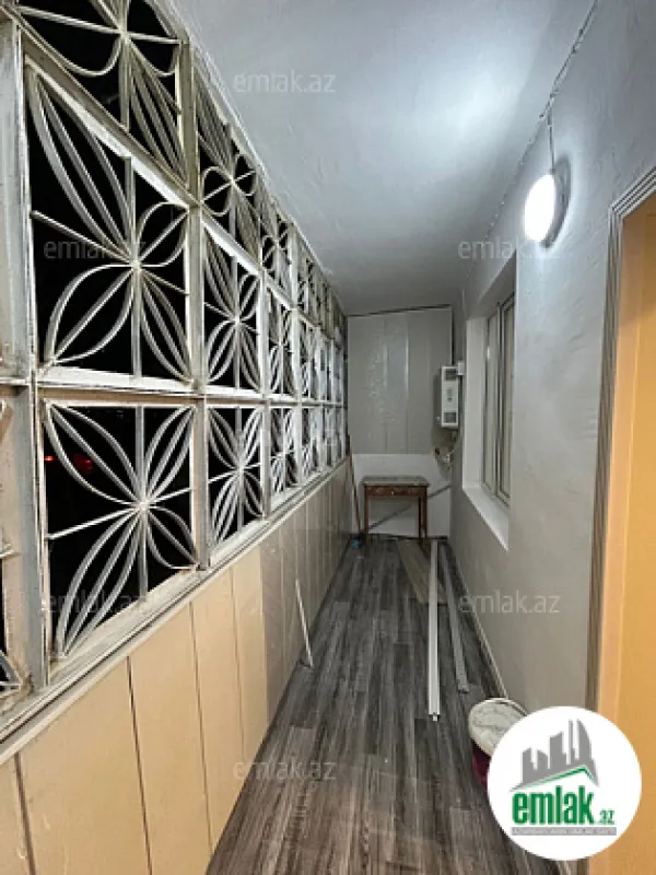 Satılır 2 otaqlı köhnə tikili 65 m²