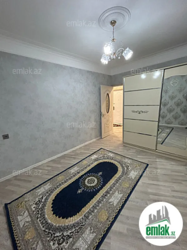 Satılır 2 otaqlı köhnə tikili 65 m²