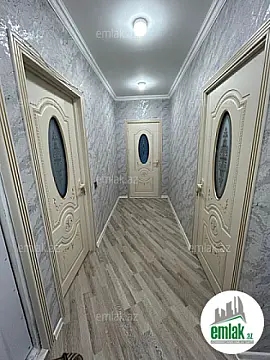 Satılır 2 otaqlı köhnə tikili 65 m²