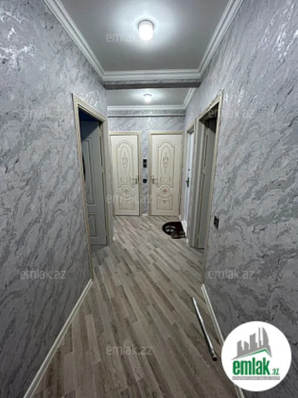 Satılır 2 otaqlı köhnə tikili 65 m²