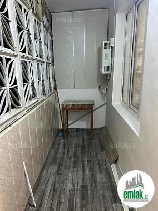 Satılır 2 otaqlı köhnə tikili 65 m²