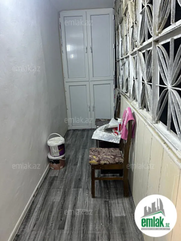 Satılır 2 otaqlı köhnə tikili 65 m²