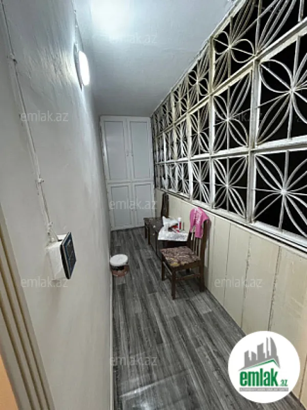 Satılır 2 otaqlı köhnə tikili 65 m²