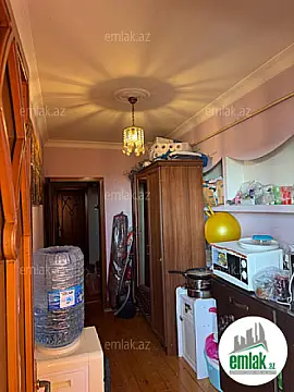 Satılır 2 otaqlı köhnə tikili 65 m²