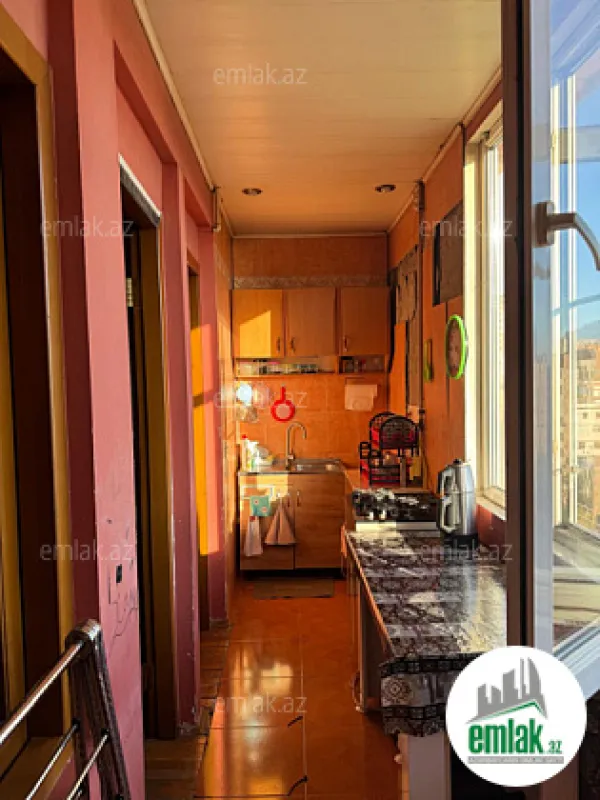 Satılır 2 otaqlı köhnə tikili 65 m²