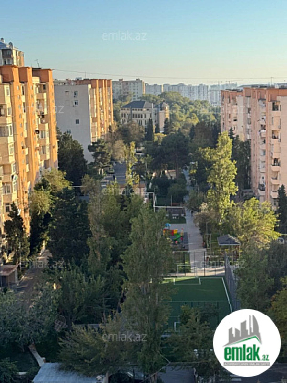 Satılır 2 otaqlı köhnə tikili 65 m²