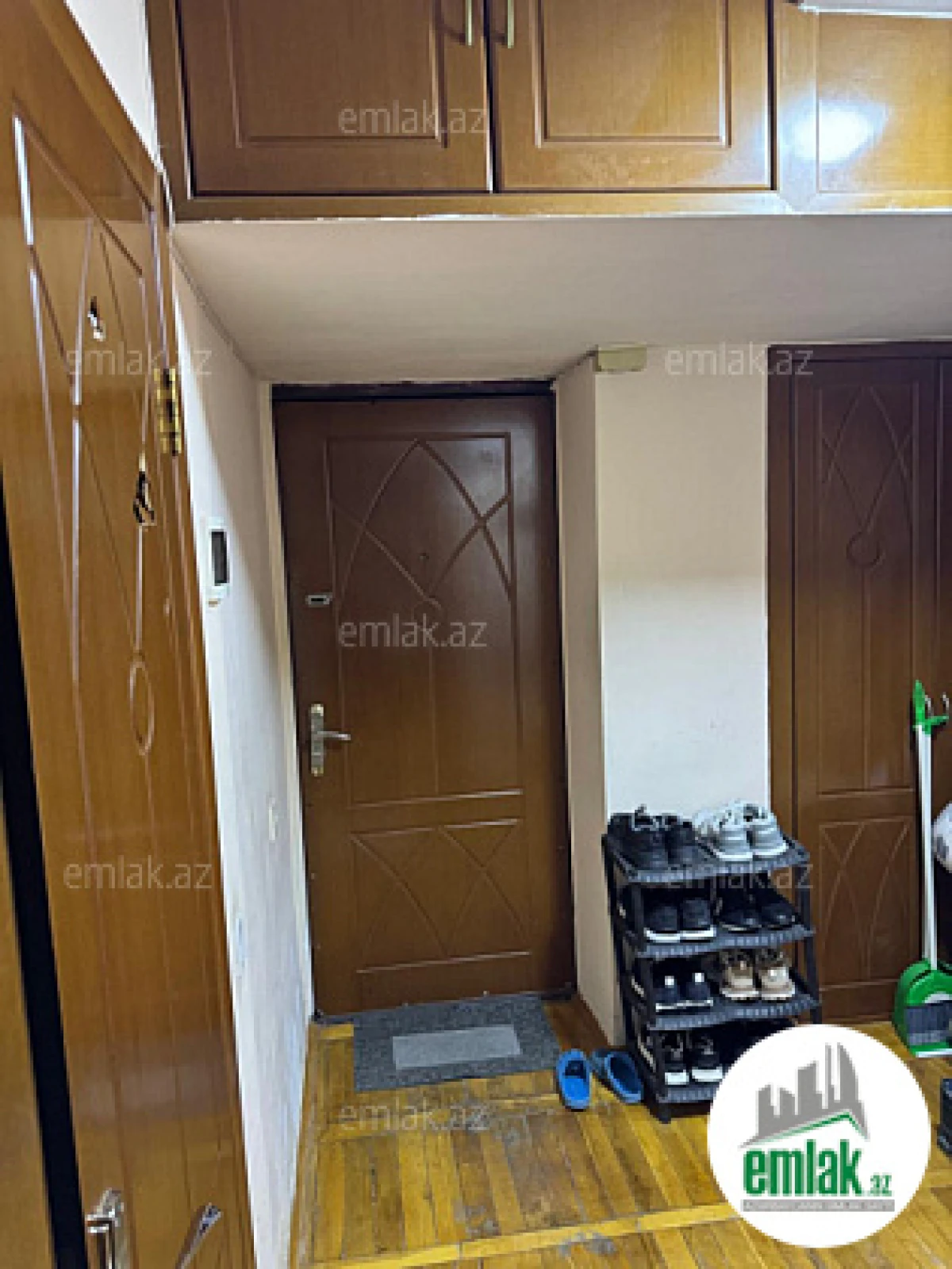 Satılır 2 otaqlı köhnə tikili 65 m²