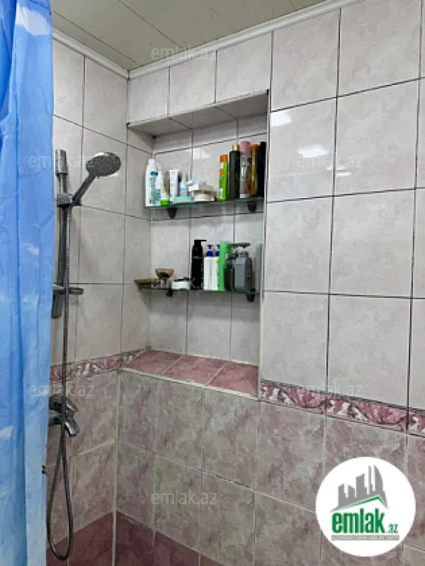 Satılır 2 otaqlı köhnə tikili 65 m²