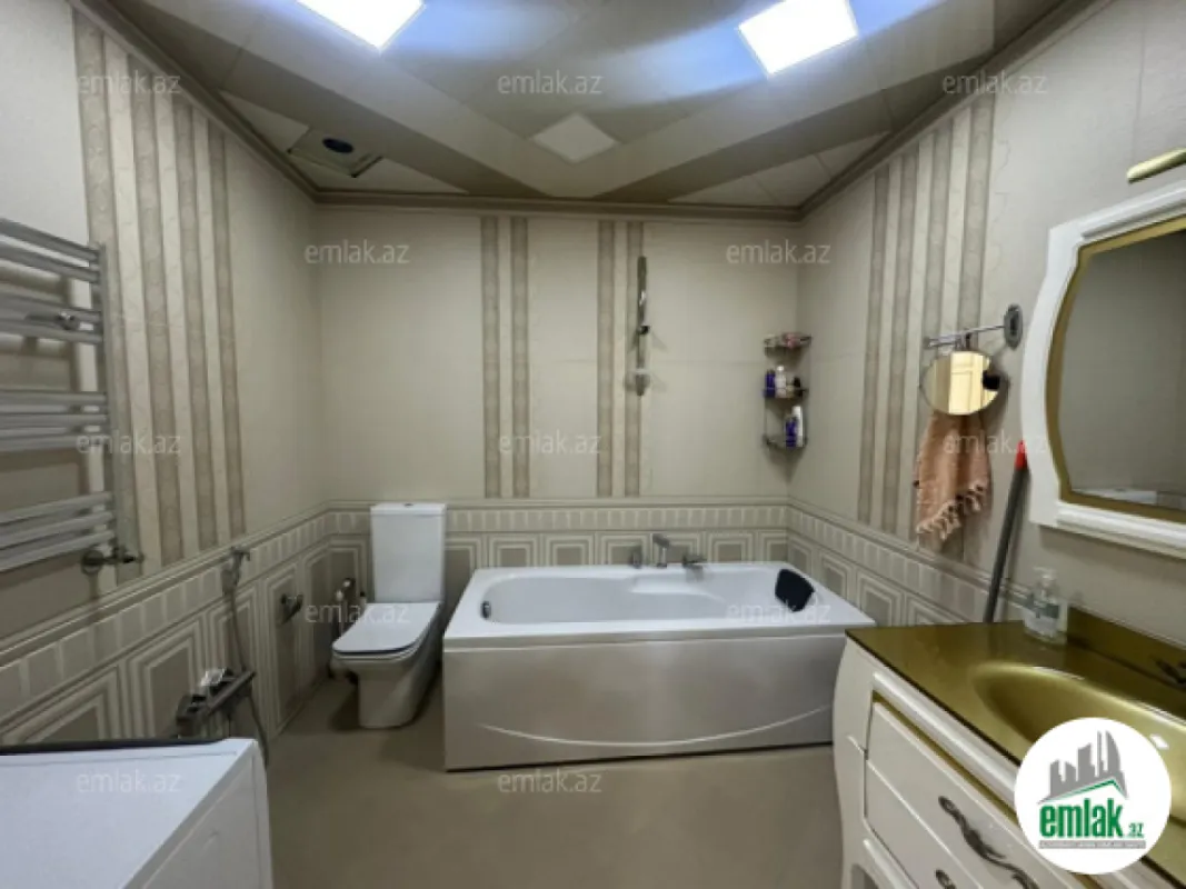 Satılır 4 otaqlı yeni tikili 180 m²