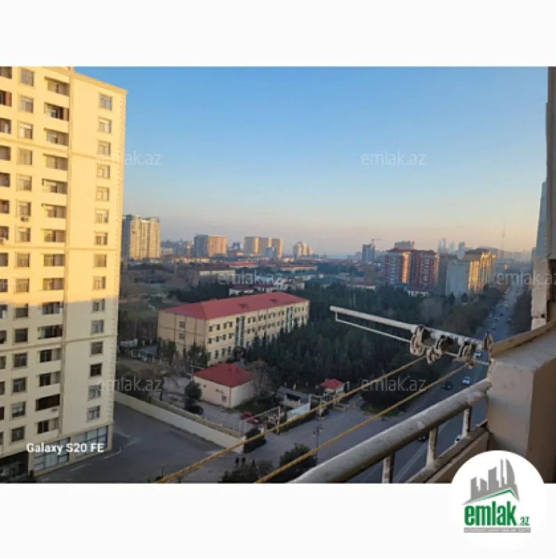 Satılır 6 otaqlı köhnə tikili 210 m²
