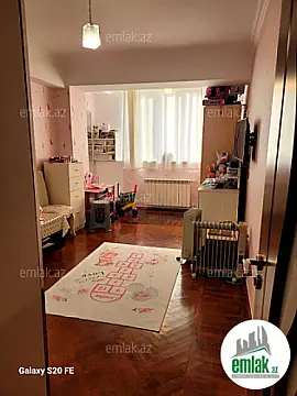 Satılır 6 otaqlı köhnə tikili 210 m²
