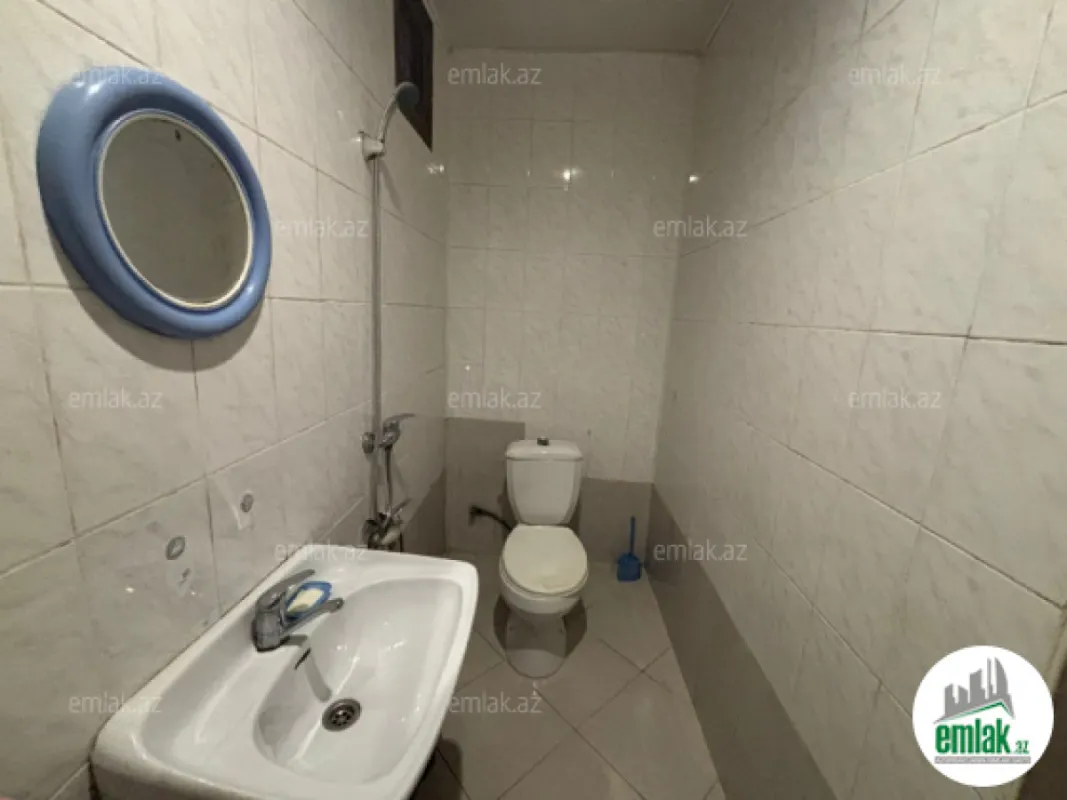 Satılır 6 otaqlı köhnə tikili 210 m²