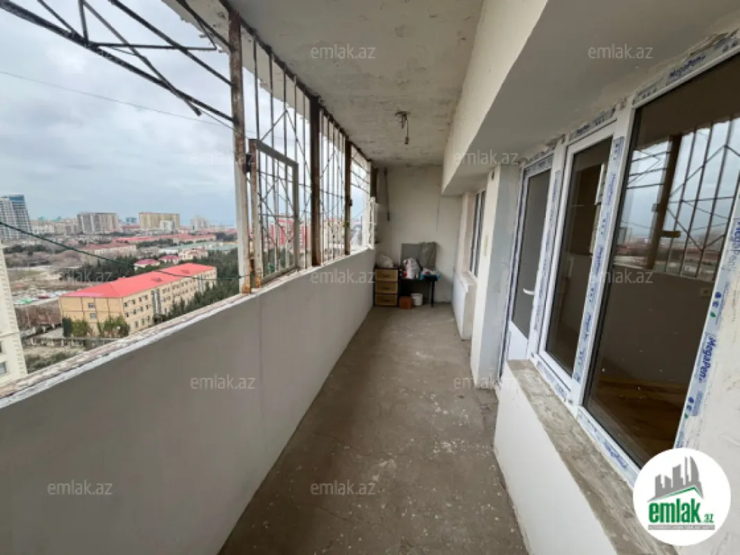 Satılır 6 otaqlı köhnə tikili 210 m²