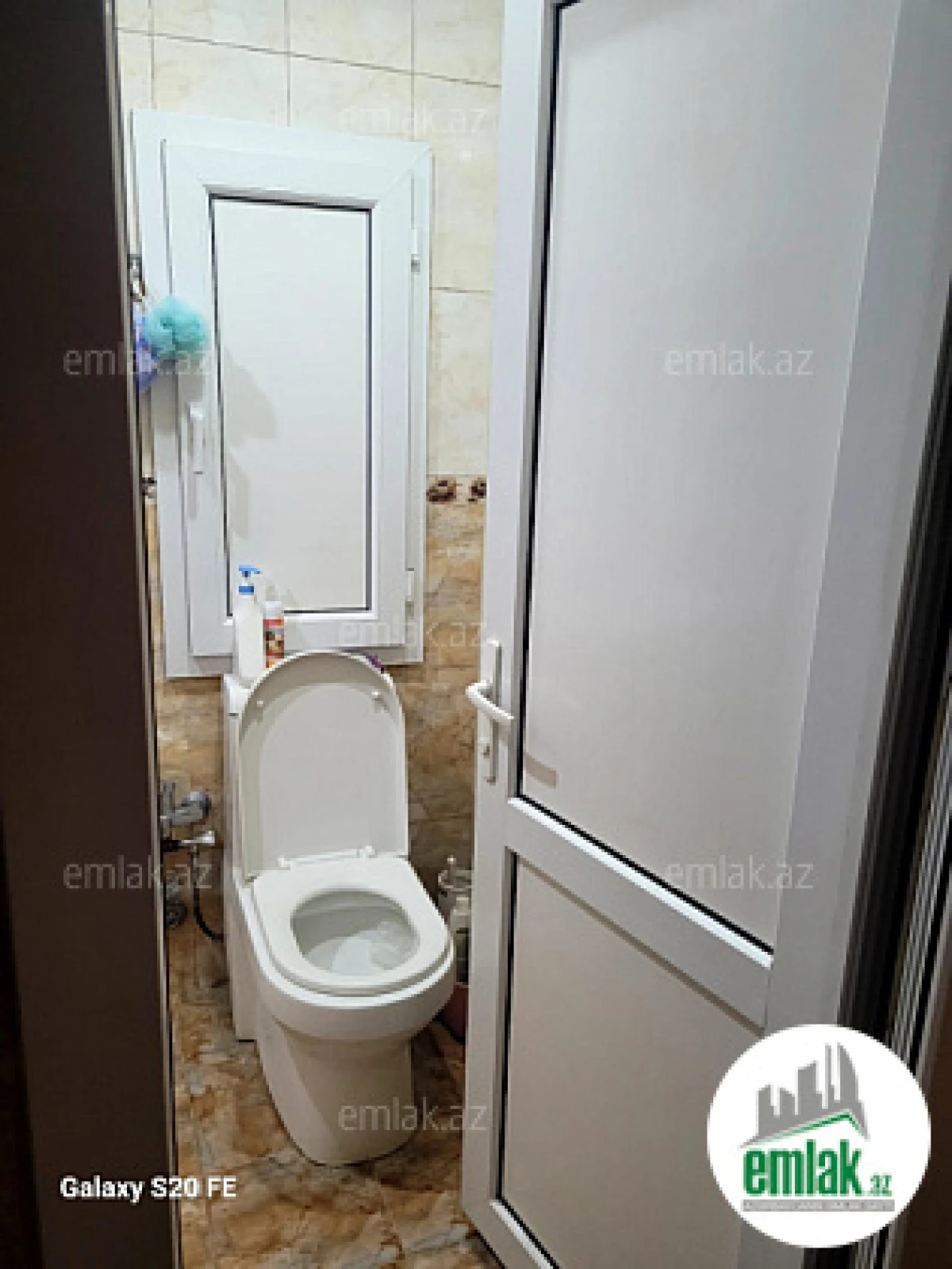 Satılır 6 otaqlı köhnə tikili 210 m²