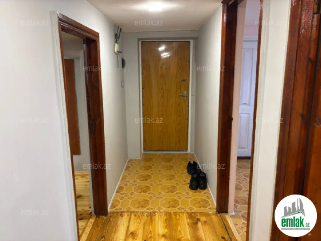 Satılır 6 otaqlı köhnə tikili 210 m²