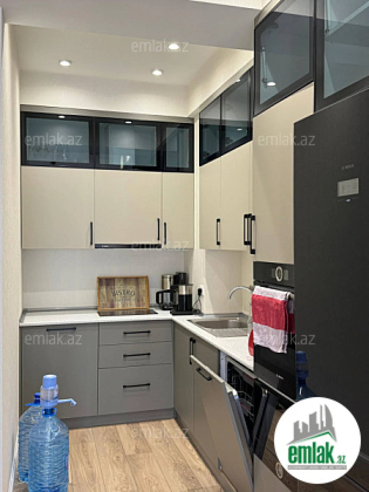 Satılır 2 otaqlı yeni tikili 53 m²