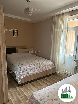 Satılır 2 otaqlı köhnə tikili 60 m²