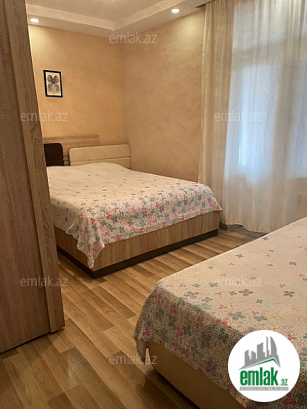 Satılır 2 otaqlı köhnə tikili 60 m²