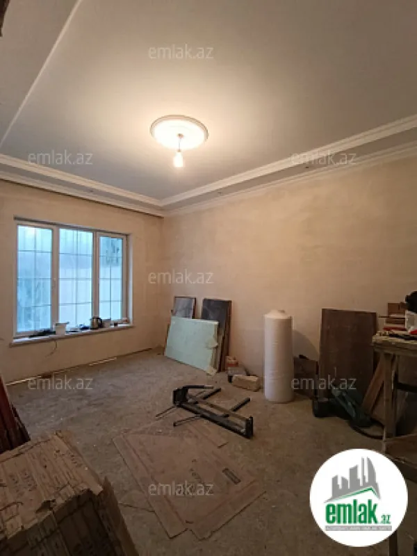 Satılır 4 otaqlı həyət evi 115 m²