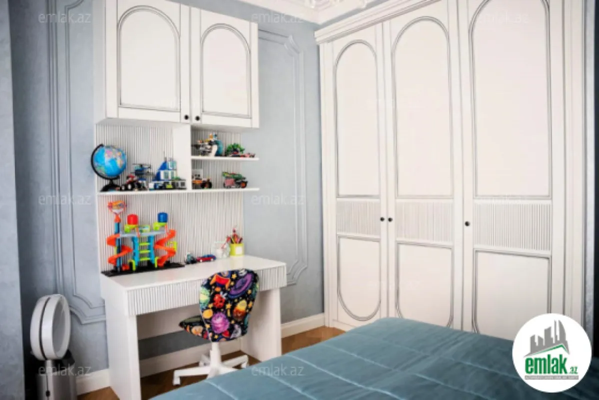 Satılır 5 otaqlı yeni tikili 228 m²