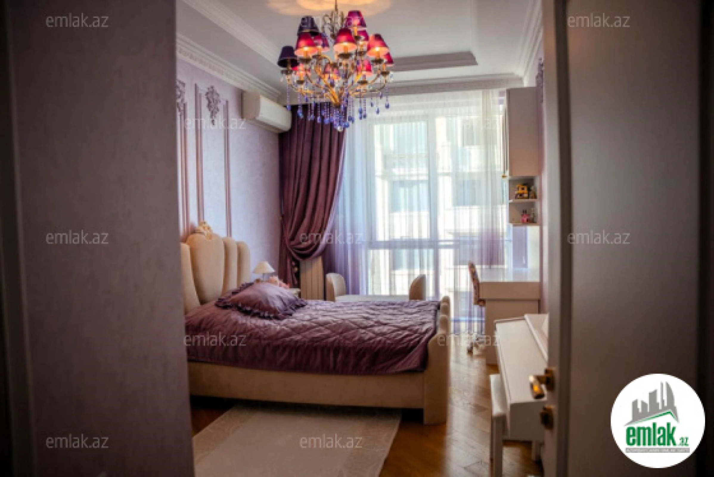 Satılır 5 otaqlı yeni tikili 228 m²