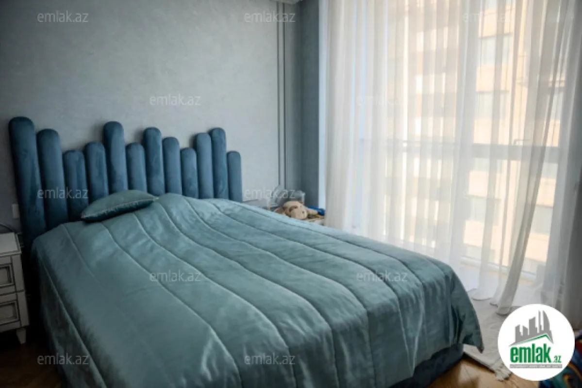 Satılır 5 otaqlı yeni tikili 228 m²