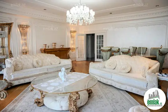 Satılır 5 otaqlı yeni tikili 228 m²