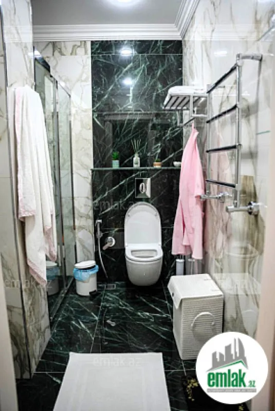 Satılır 5 otaqlı yeni tikili 228 m²