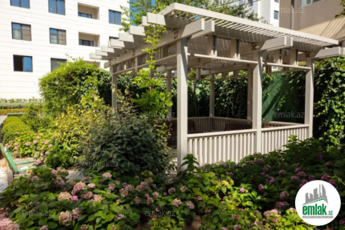 Satılır 5 otaqlı yeni tikili 228 m²